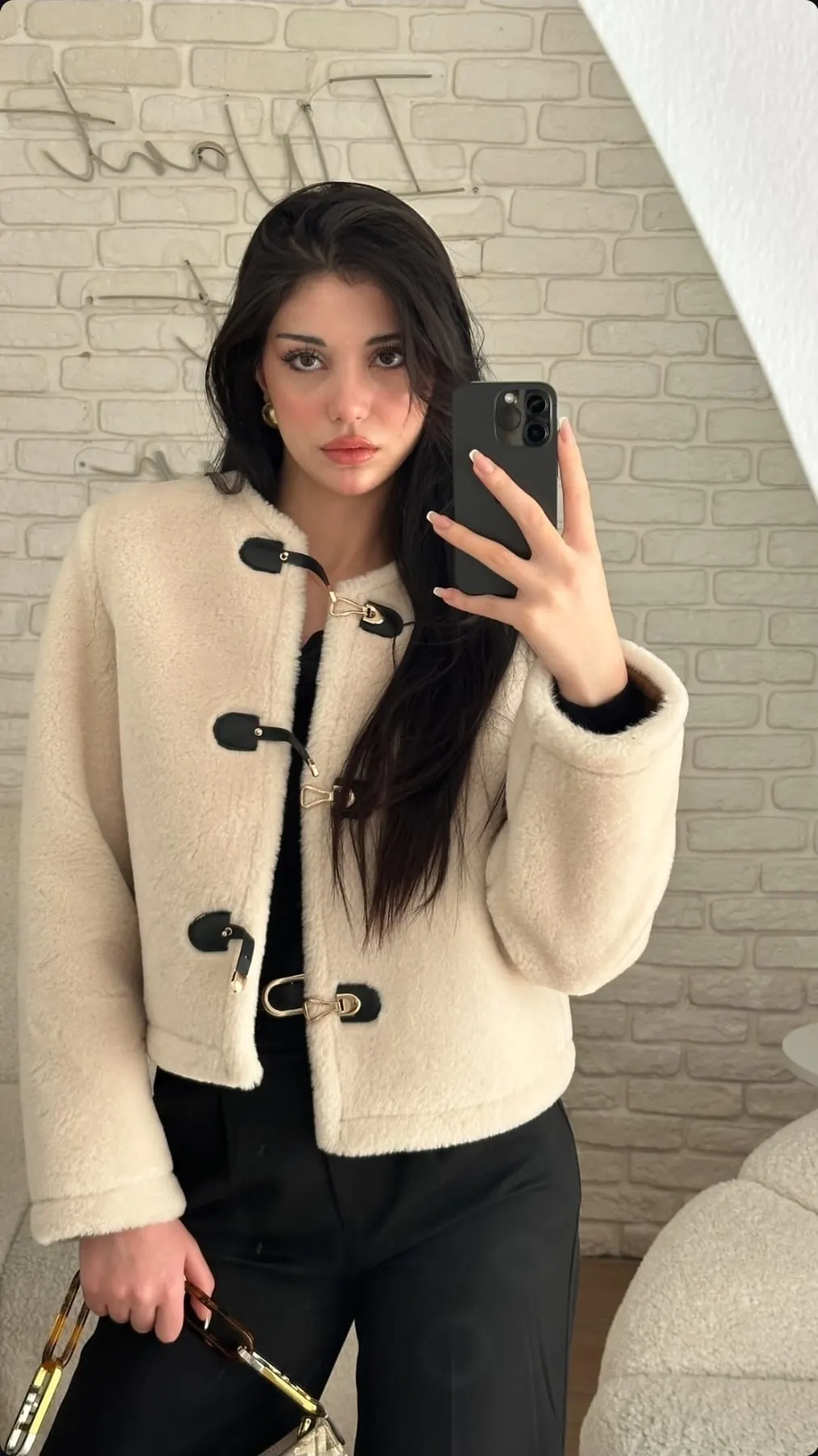 Izmirli Keçiören Escort | Benimle Tanışmak İster misin?